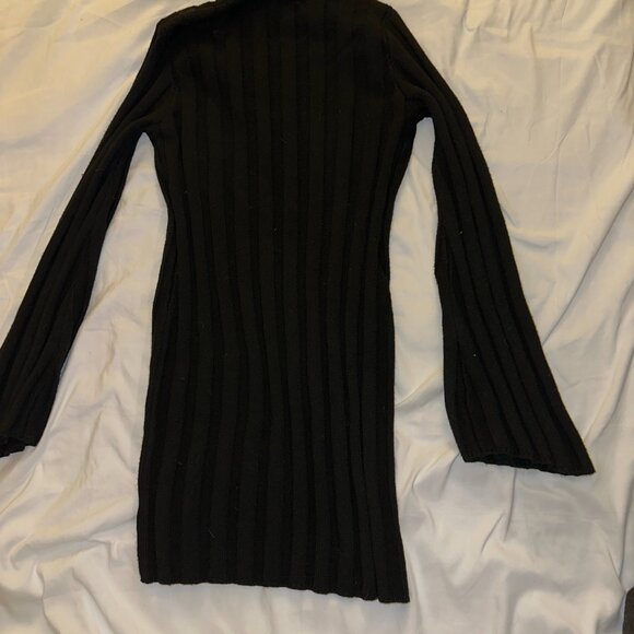 Lovers + Friends Taytay Sweater Dress in Black – Size S - Picture 2 of 4